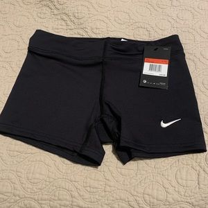 NWT Nike Volleyball Shorts Girls Sz Large